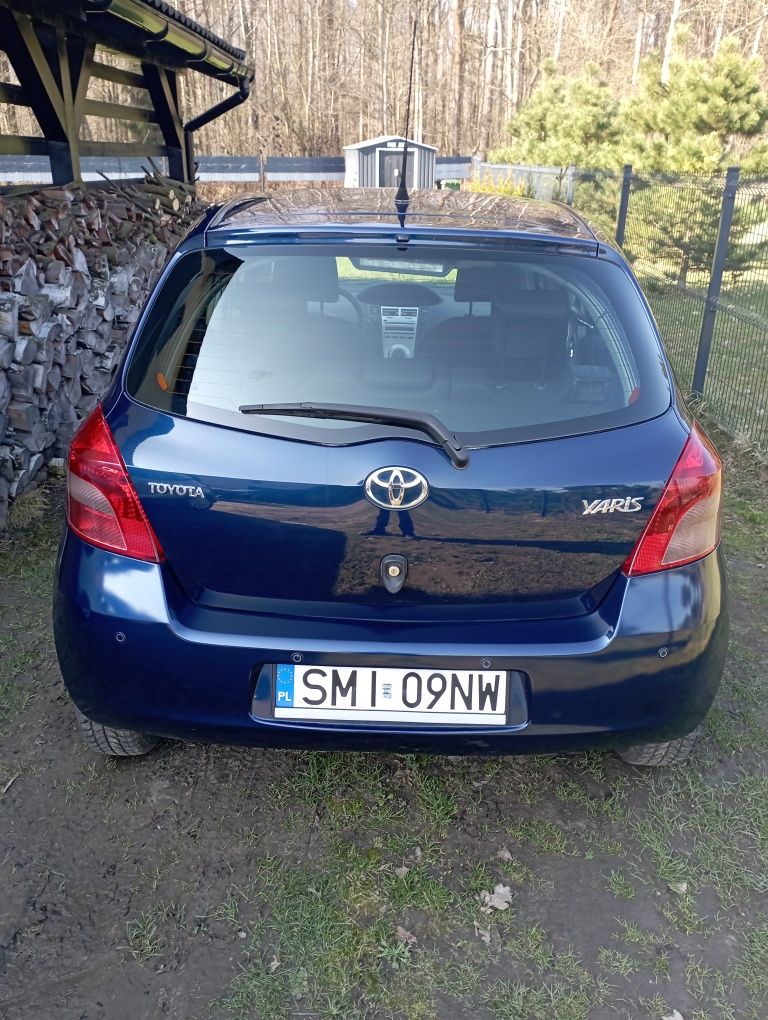 Toyota Yaris 2006 r poj. 1.0 klima