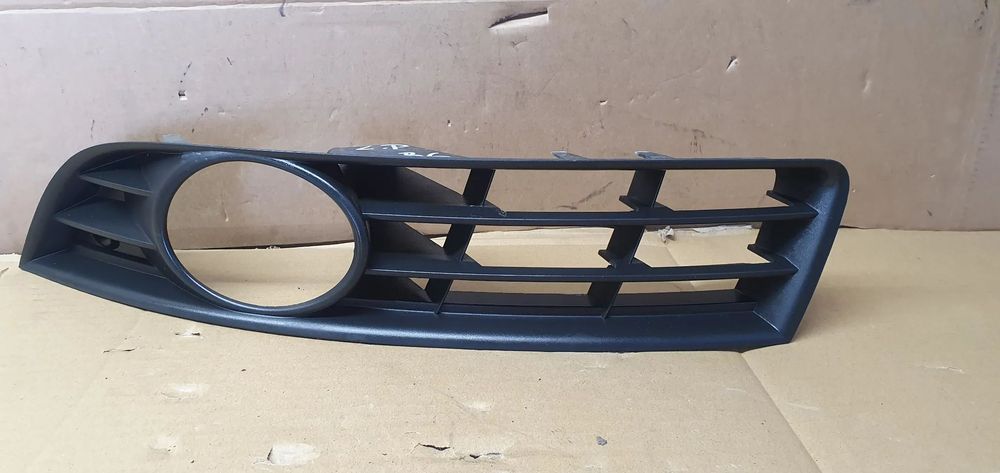 Kratka zderzaka lewy przód przednia lewa VW Passat B6 3C0853665A