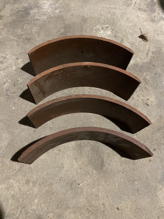Тормозные колодки Газ 52, 53 новые.