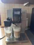 Ekspres do kawy DeLonghi Dinamica