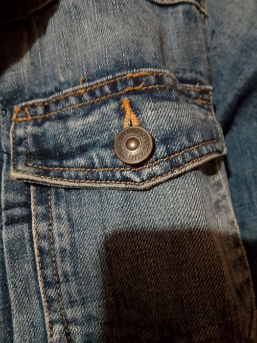 Фірмовий джинсовий піджак