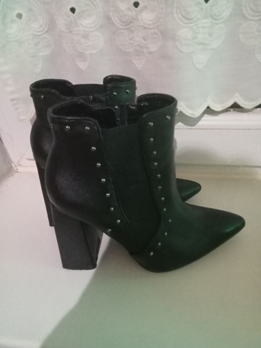 Buty damskie na wysokim obcasie