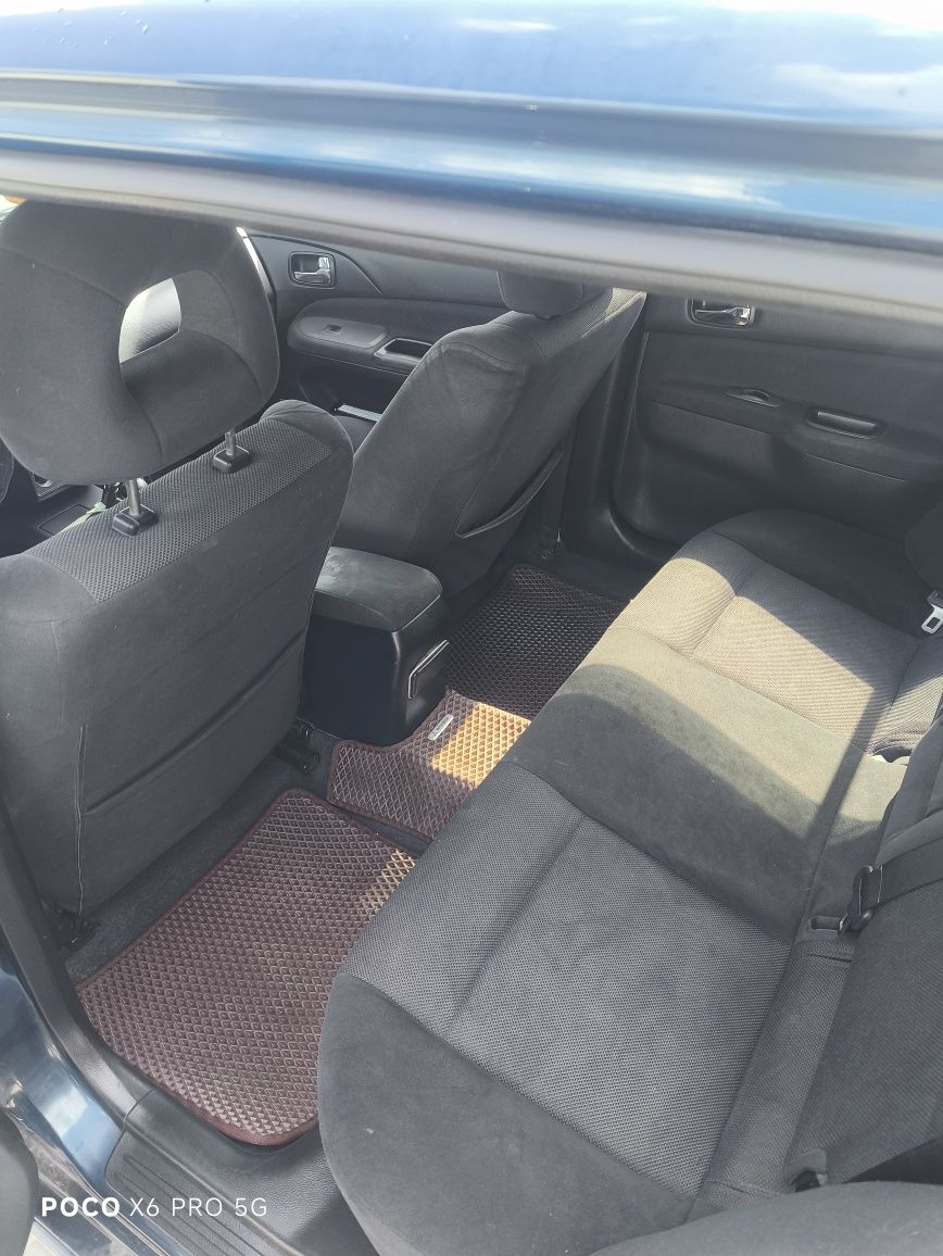 Mitsubishi lamcer 9 2.0