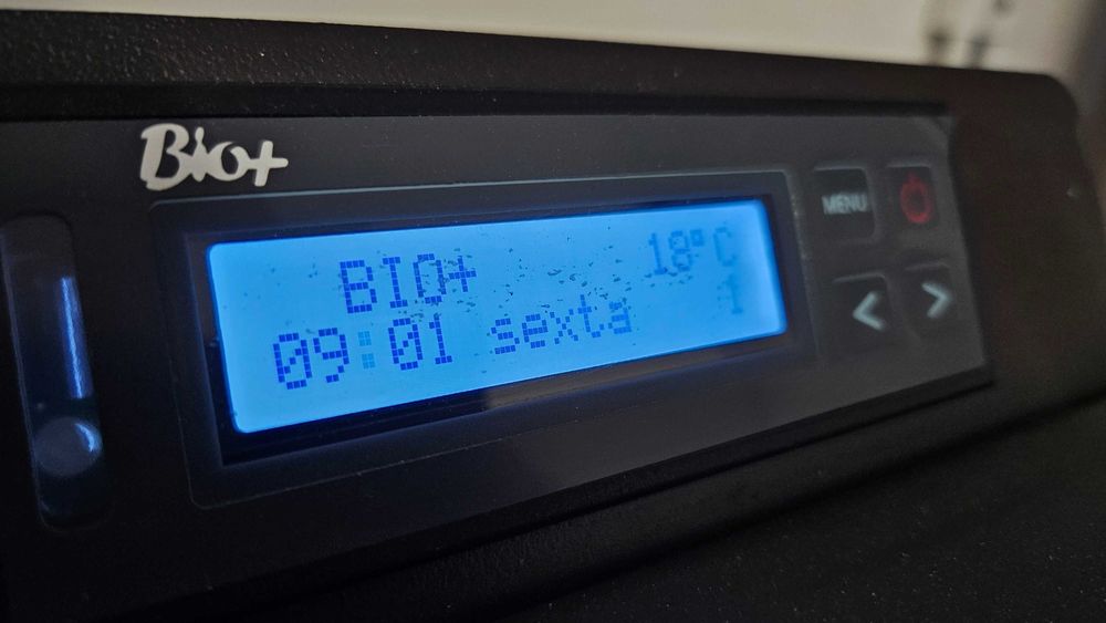 Caldeira  a pellets para sistema de aquecimento central BIOPLUS 29KW