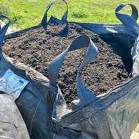 Czarnoziem ziemnia ogrodowa  kompost, trociny pod borówkę