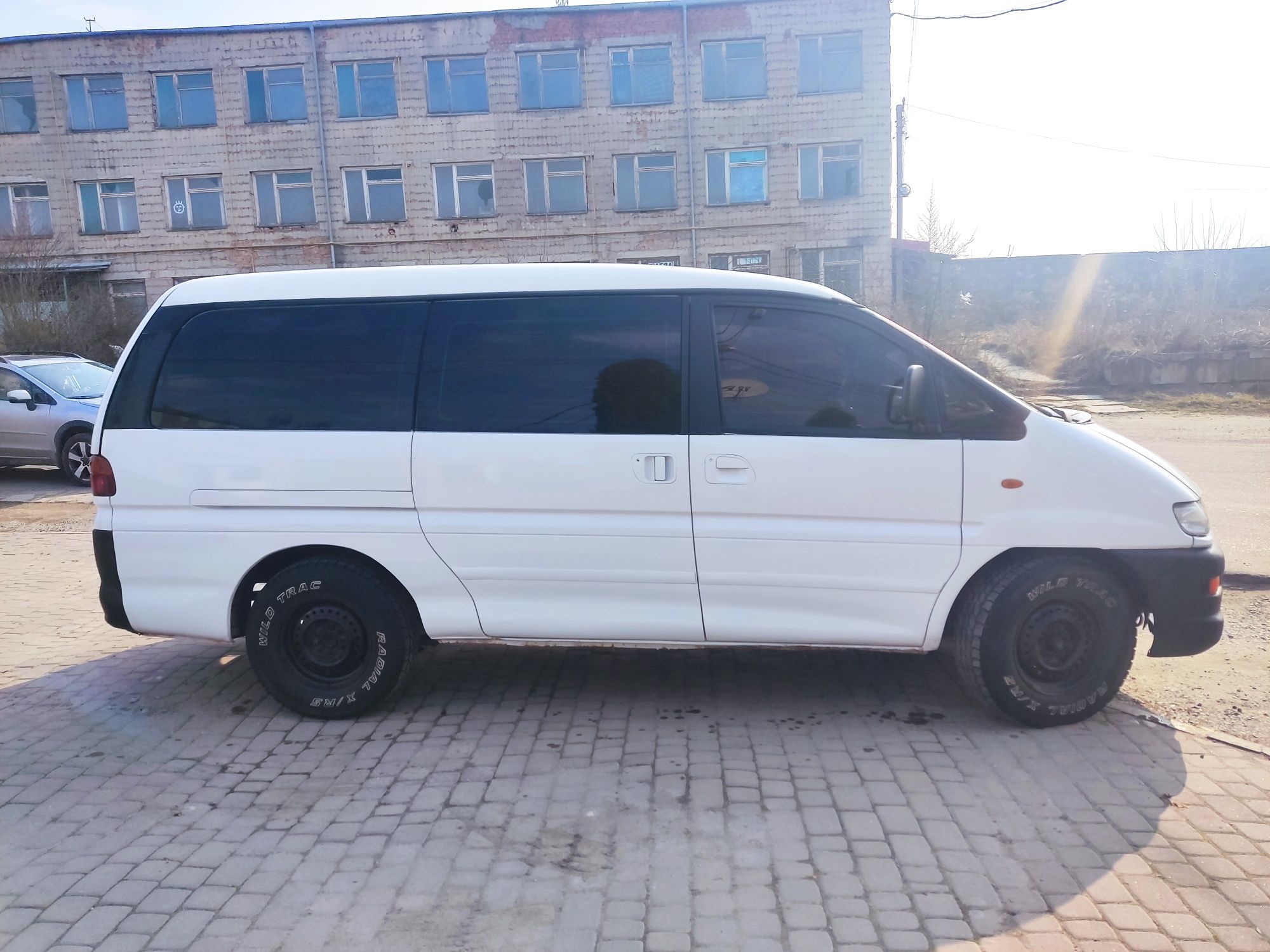 Мицубіші l400 2.5 диз
