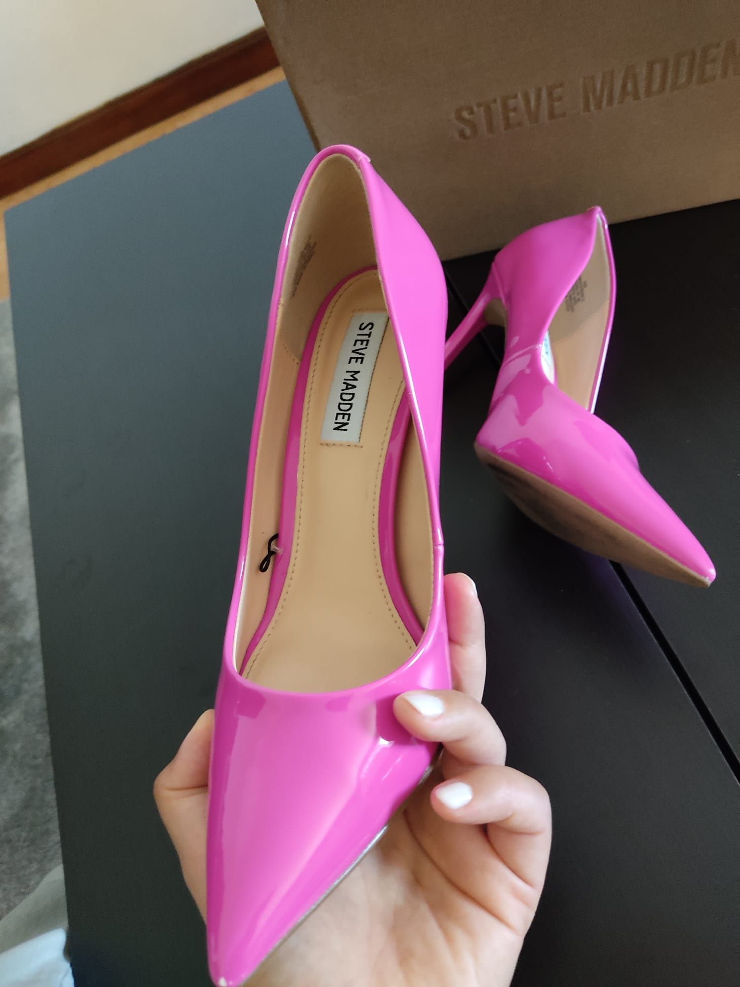Sapatos e pochete