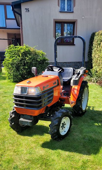 Kubota GB18 mini traktor, Sprowadzony