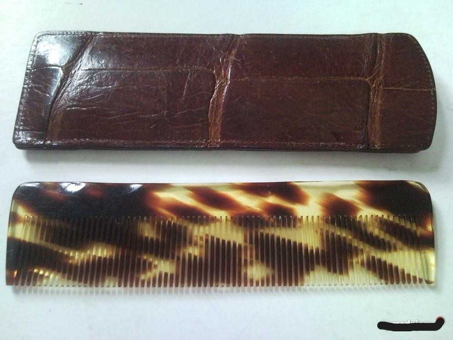 Grzebień-etui skóra