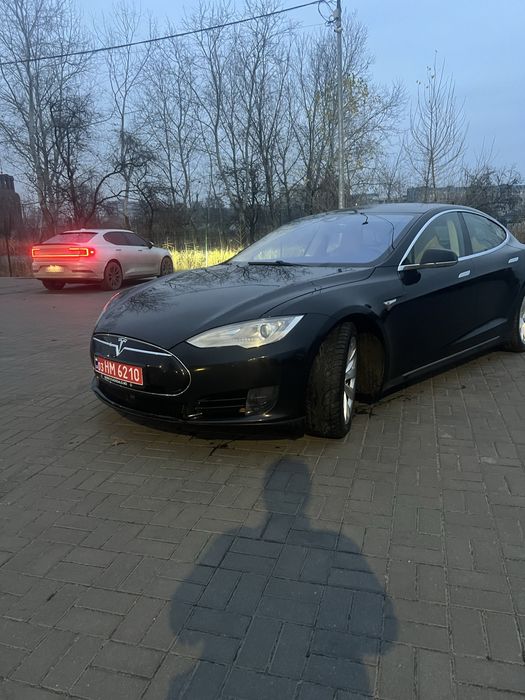Tesla s 2015 70D