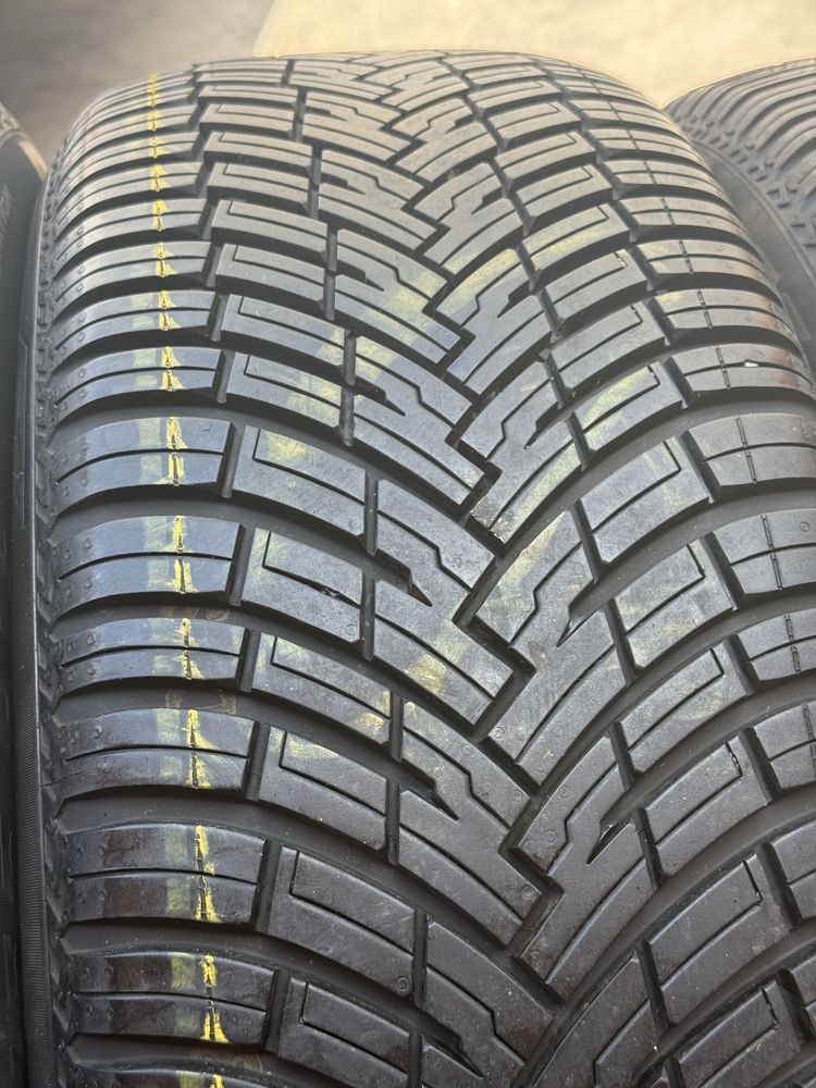 Шины БУ 235 55 R 19 Pirelli Scorpion all season SF2 комплект всесезон