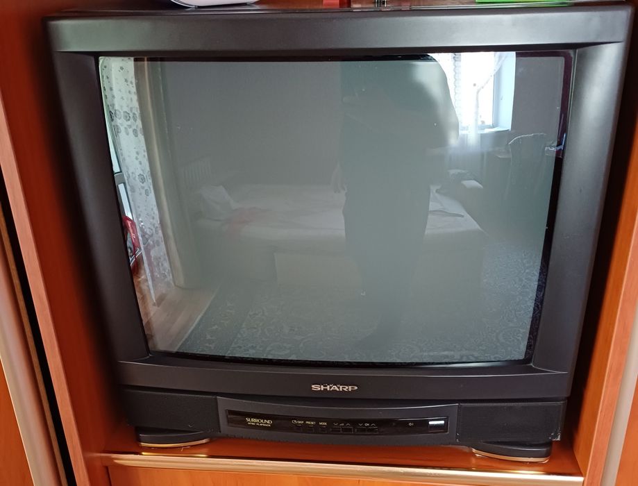 Продам телевізор Sharp