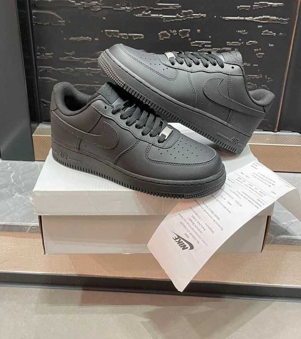 Butymęskie Nike Air force 1 czarny Obuwie sportowe Roz.44