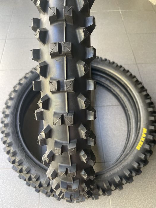 Maxxis 90/90/21 maxxenduro NOVOS!!
