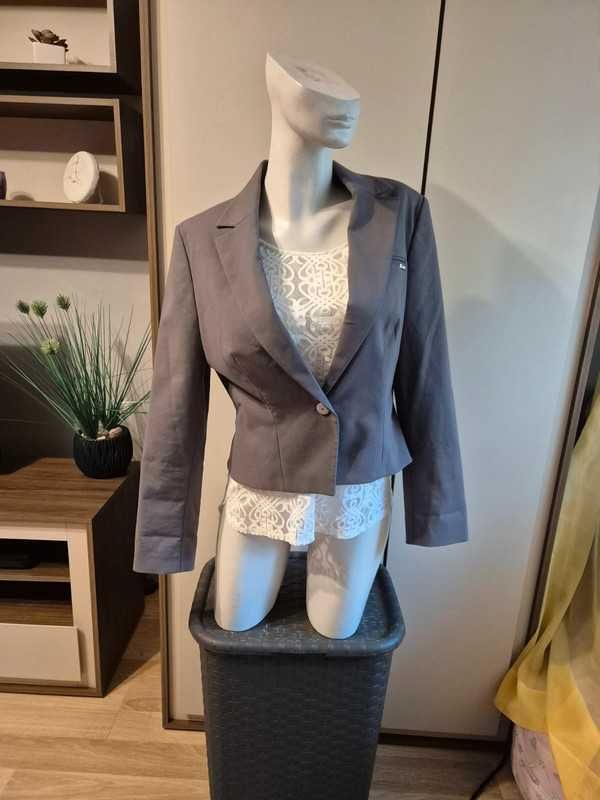 Prosta marynarka damska na guzik 42 XL