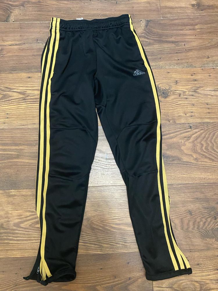 Adidas spodnie dresowe 152