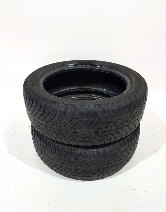 GOODYEAR VECTOR 4SEASONS 205/50 R17