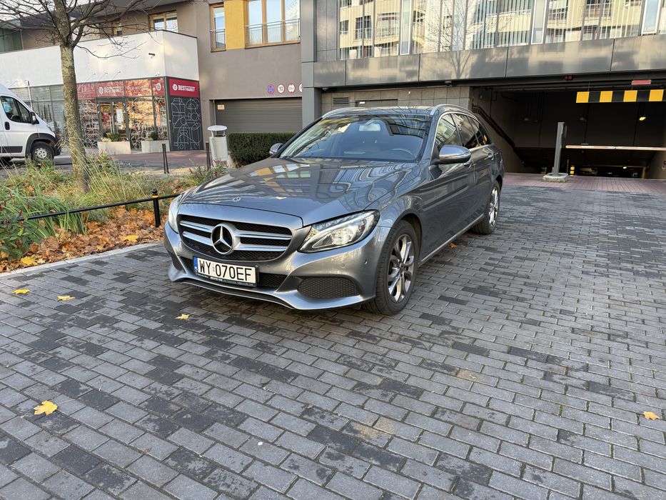 Mercedes Benz W205 C 220