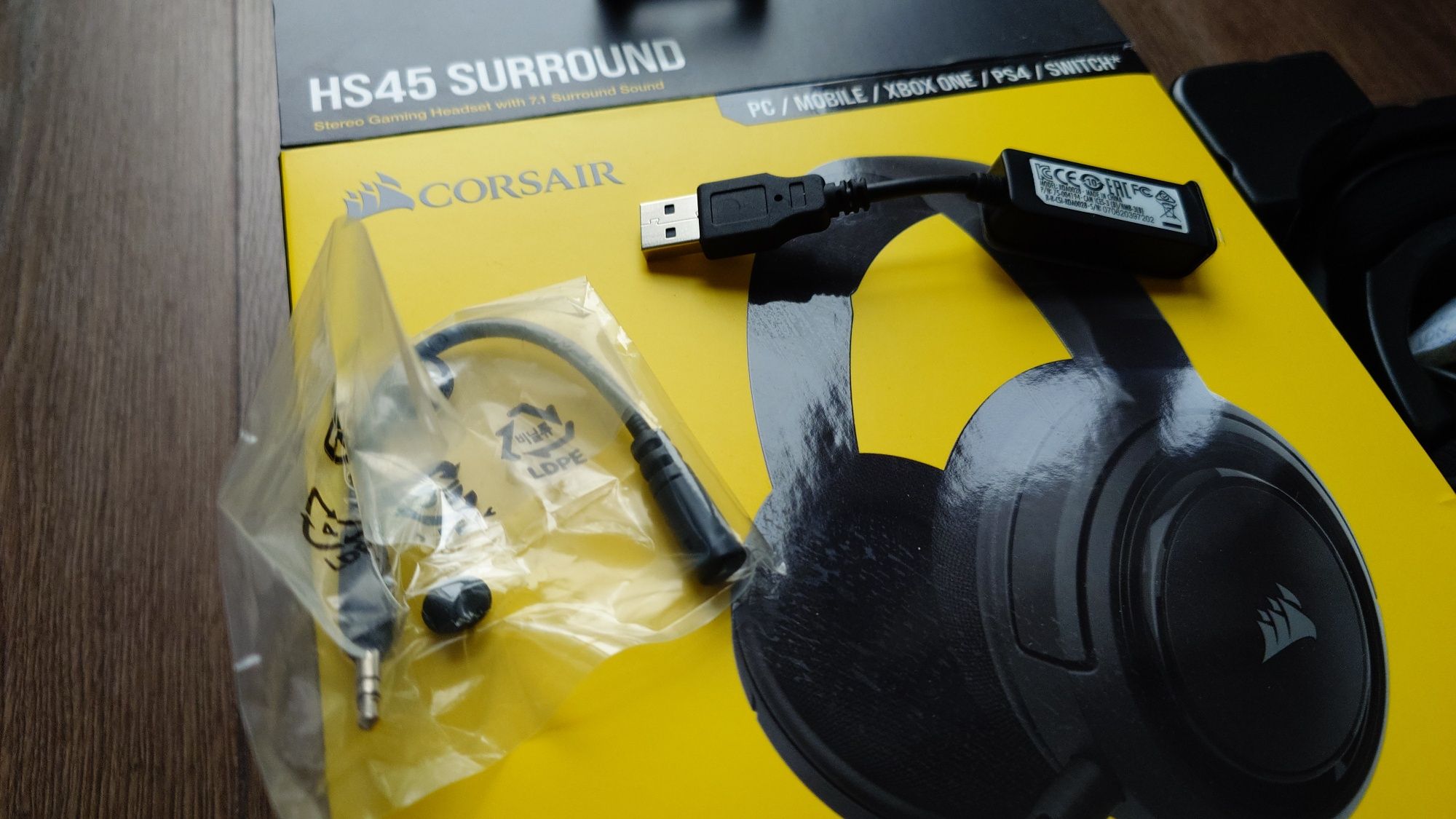 Słuchawki dla graczy Corsair HS45 Carbon 7.1 Surround