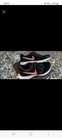 Sapatilhas nike pretas