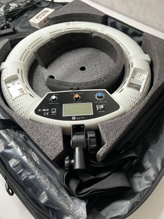 Кільцева лампа. Професійне світло