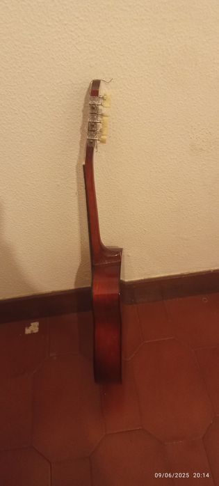 Guitarra em bom estado
