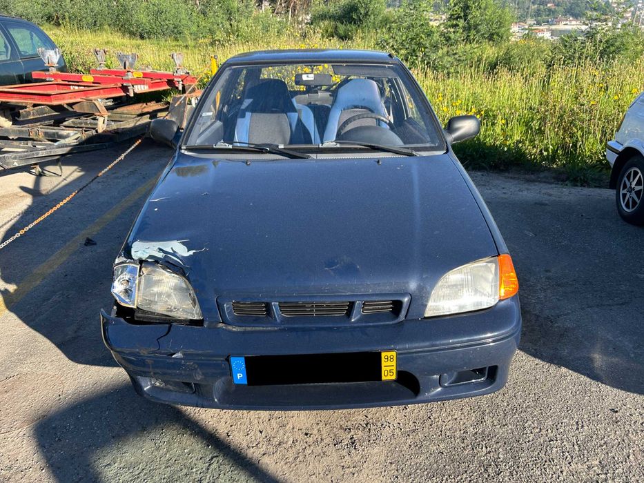 Suzuki Swift 1.0 Só Para Peças