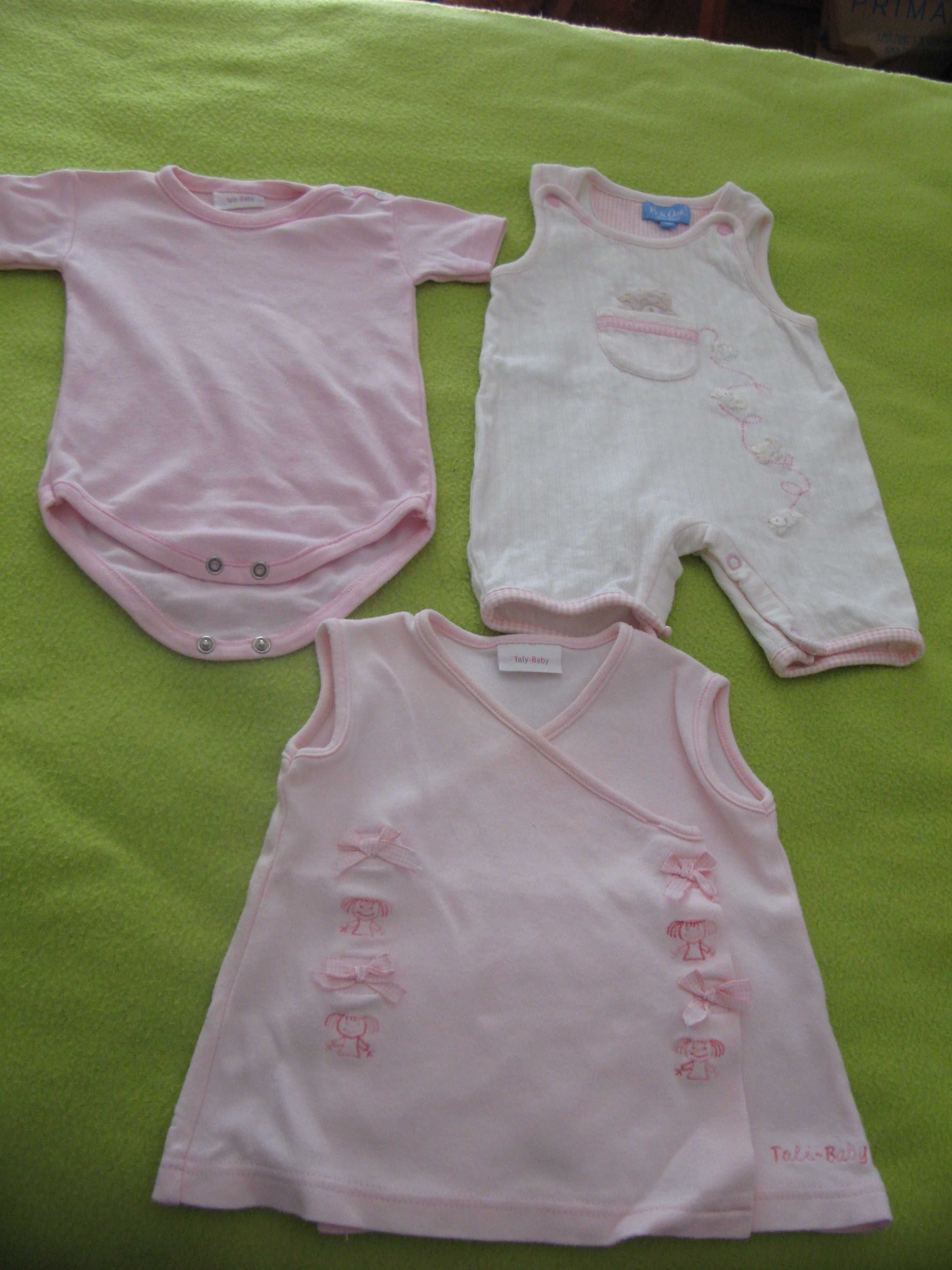 Roupa de bebé (menina) – 0 a 1 Mês: