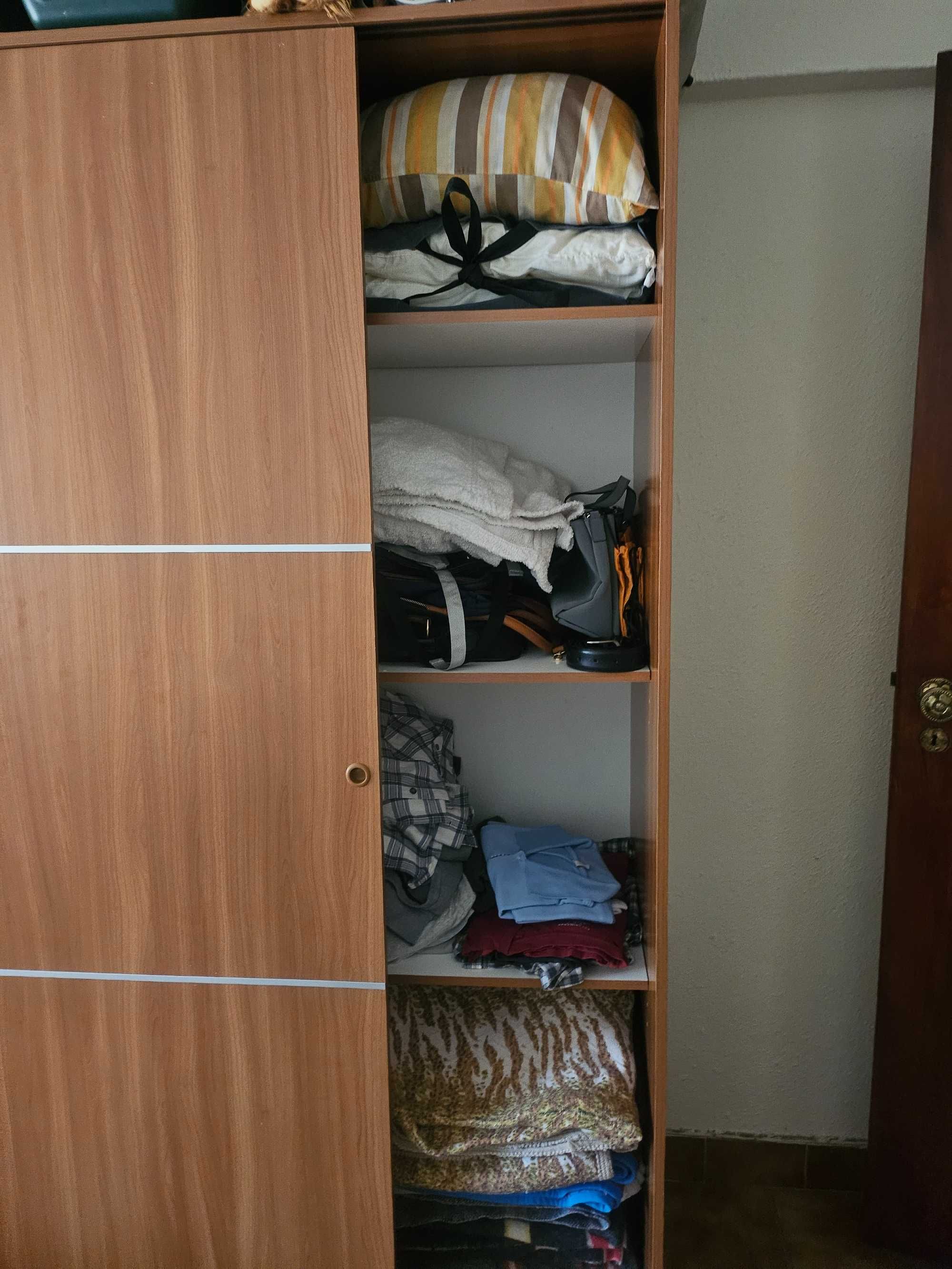 Roupeiro de quarto