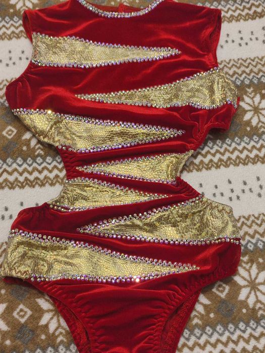 Купальник для пілоного спорту