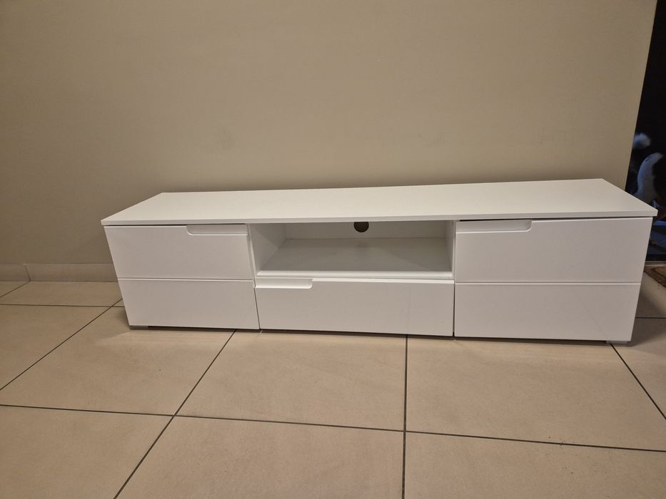 Biała szafka RTV