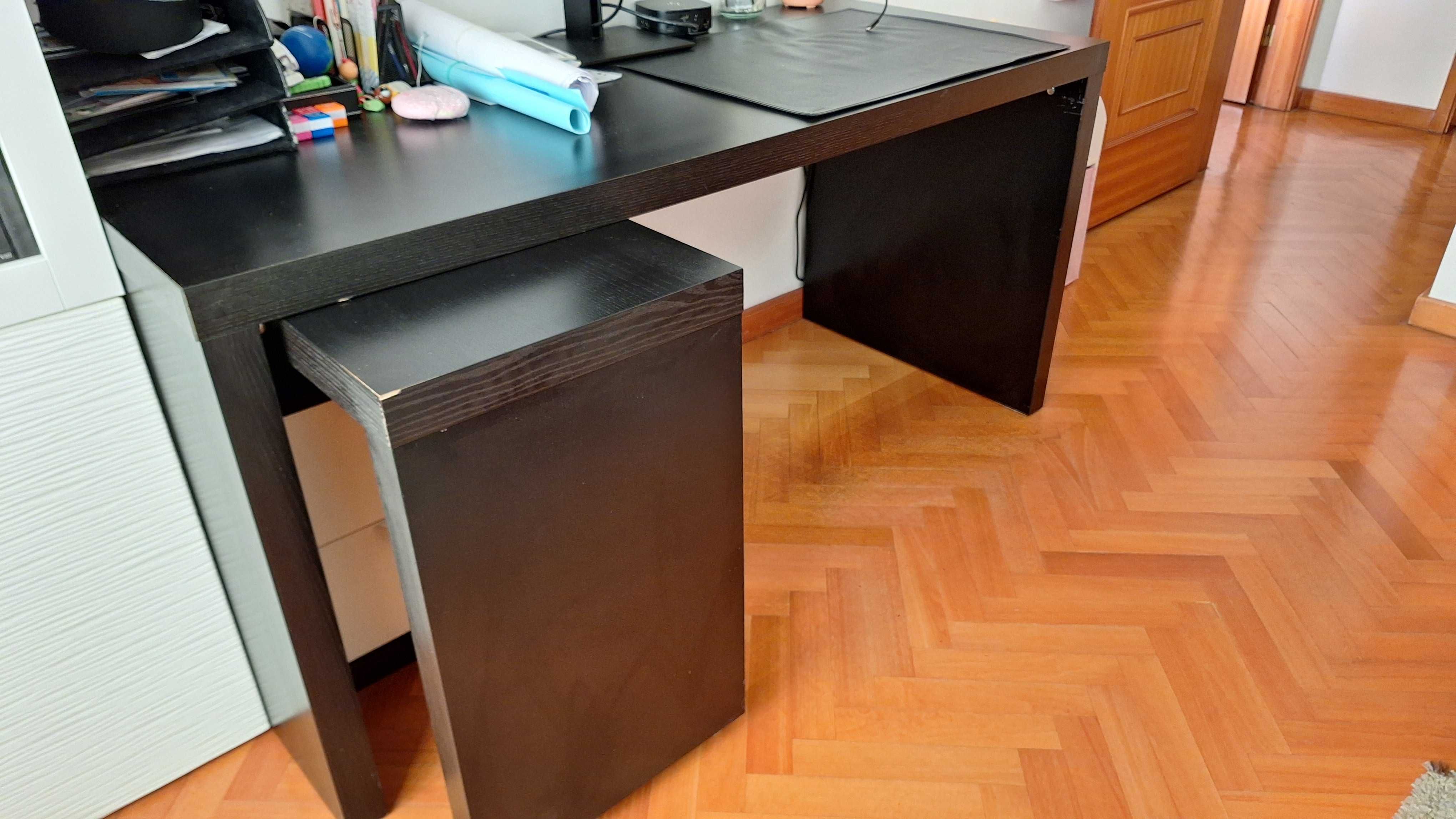 Secretária Ikea MALM Extensível Preto-Castanho