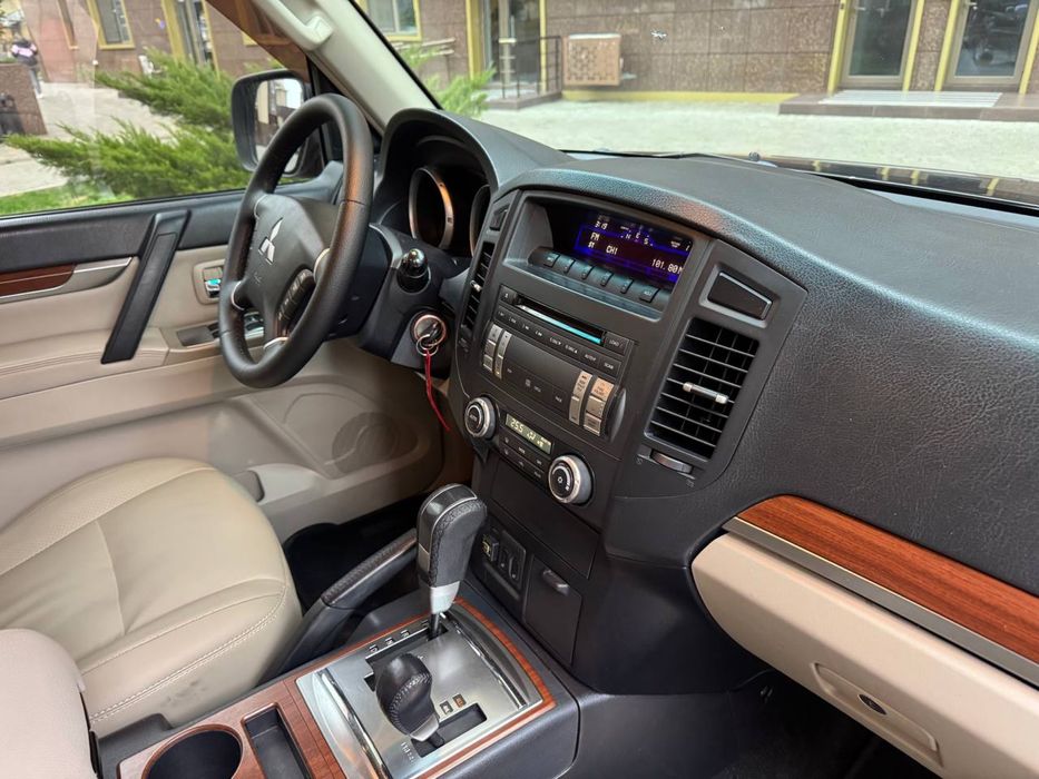 Продам Mitsubishi Pajero Wagon 2007