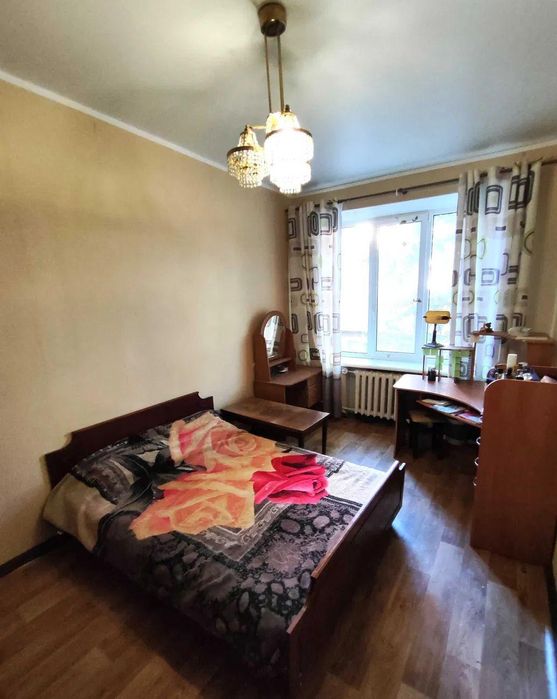 3 квартиру метро Університет Ярослава Мудрого вул. Чернишевського