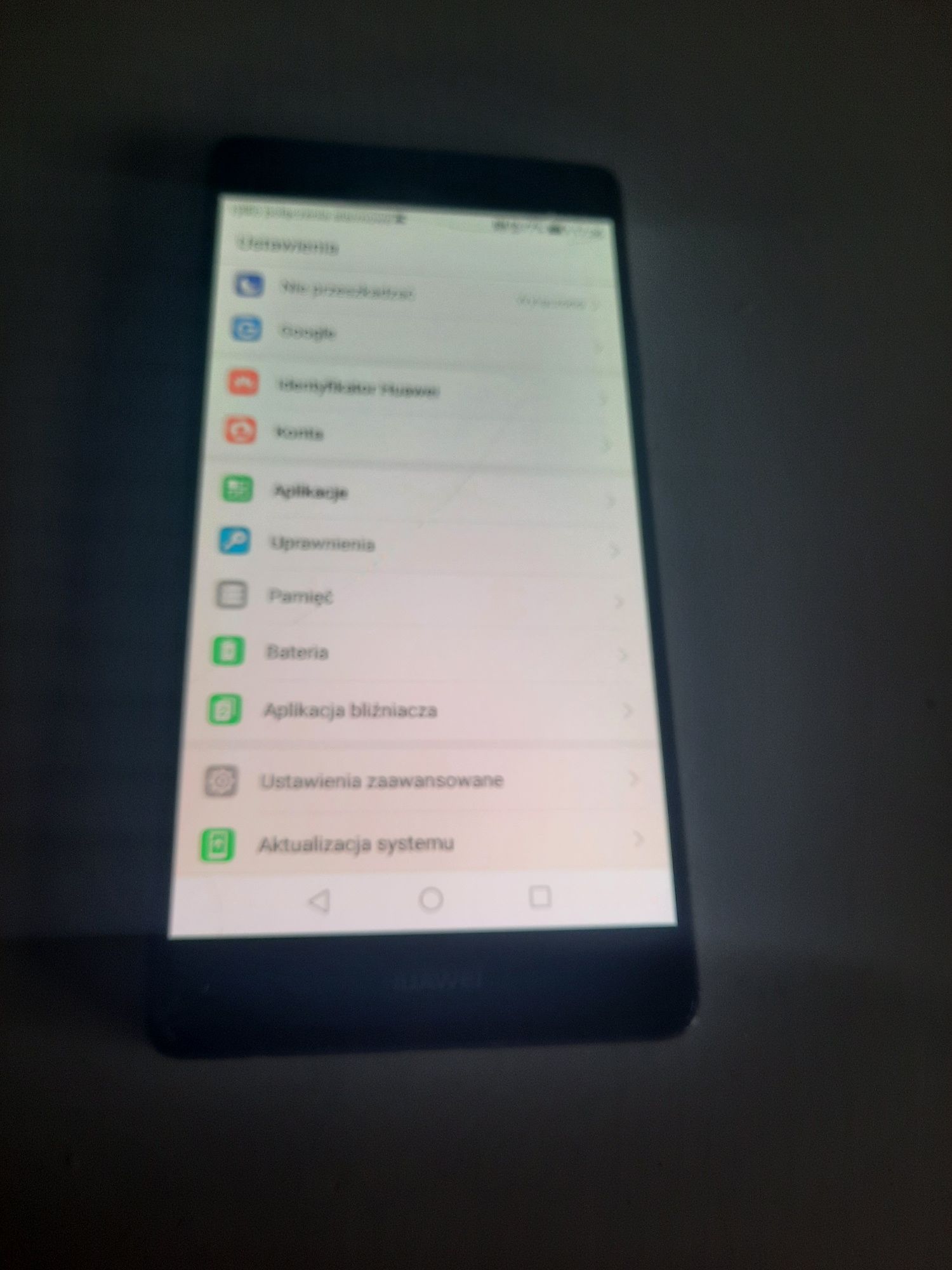Sprzedam Huawei p9 plus. RAM 4GB.ROM 64GB. Pęknięty dotyk ale telefon