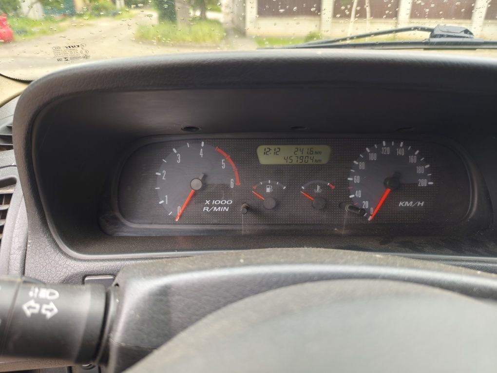 Nissan terrano 2 2004