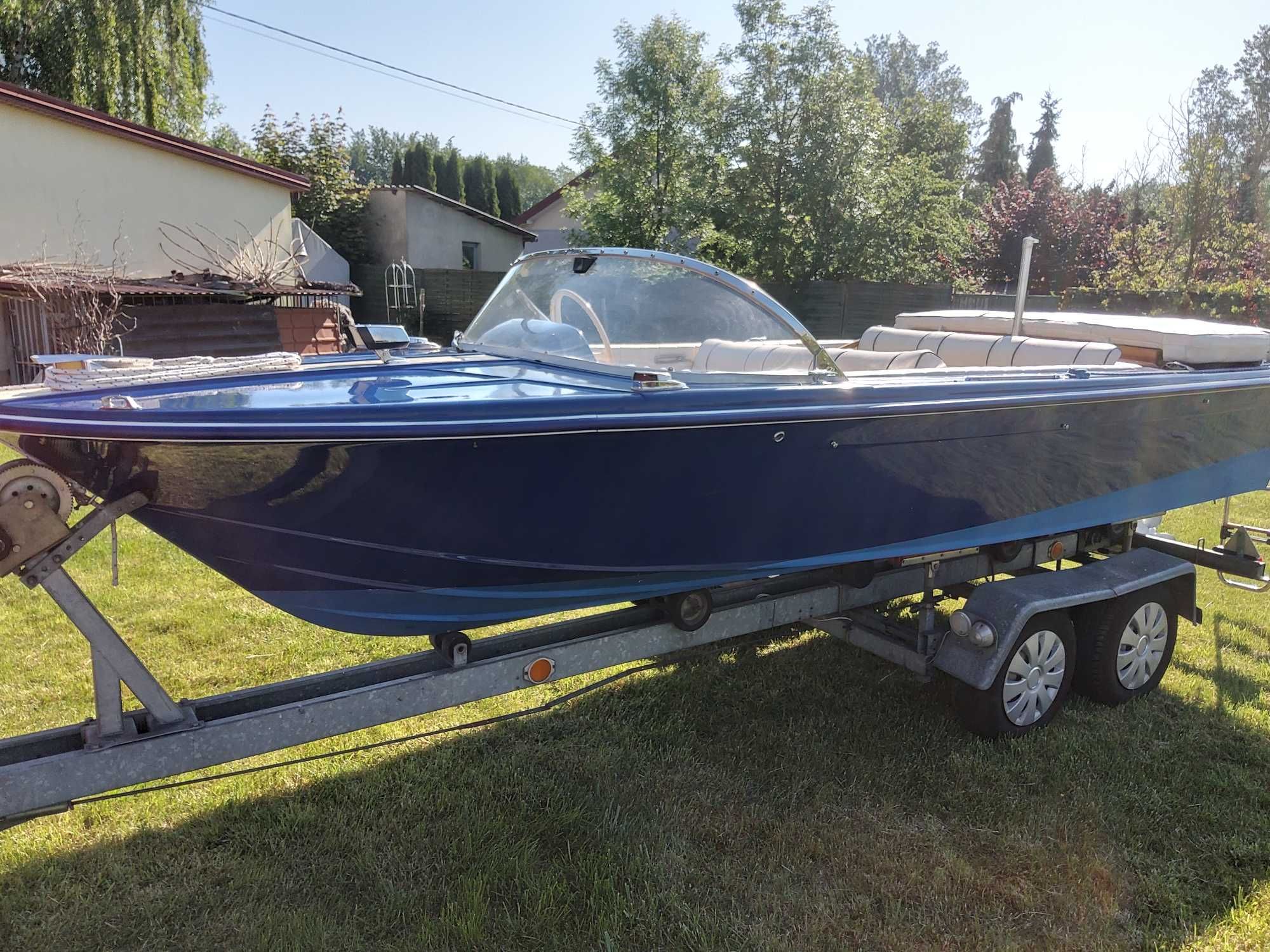 Łódź  motorowa volvo penta