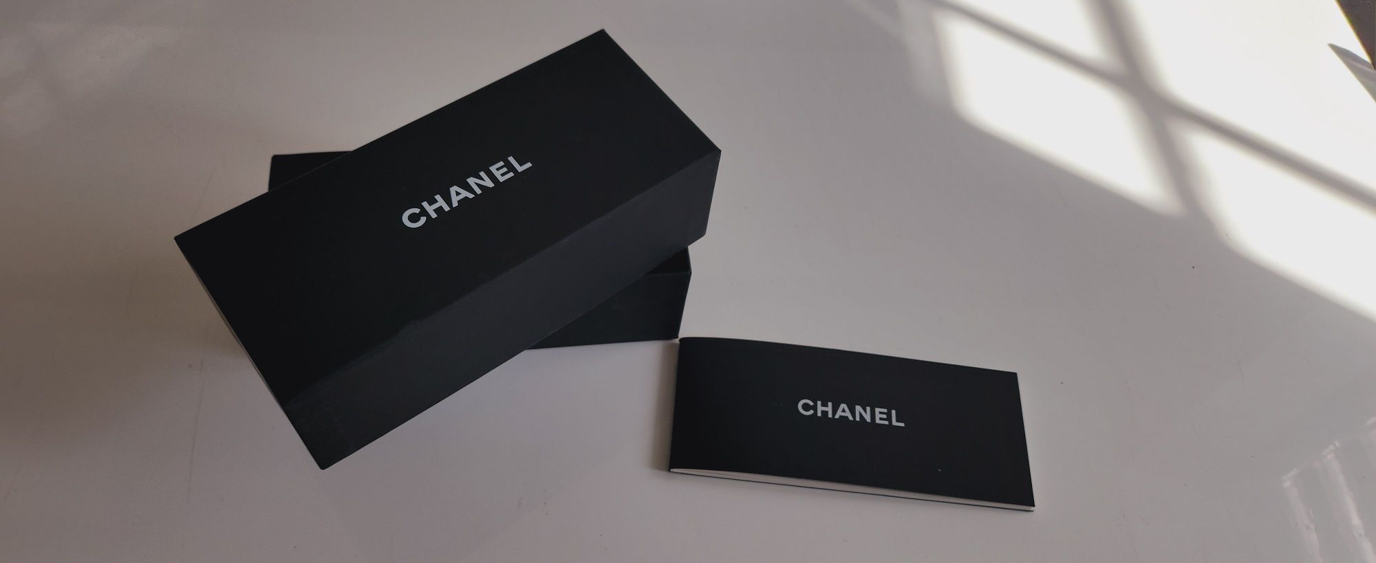 Zestaw Chanel pudełko na okulary + torebka zakupowa