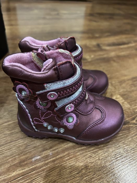 Чобітки на маленьку ніжку