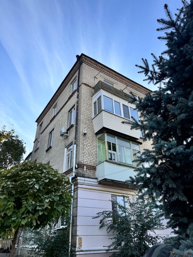 Продам 2 кімнатну квартиру.Власну