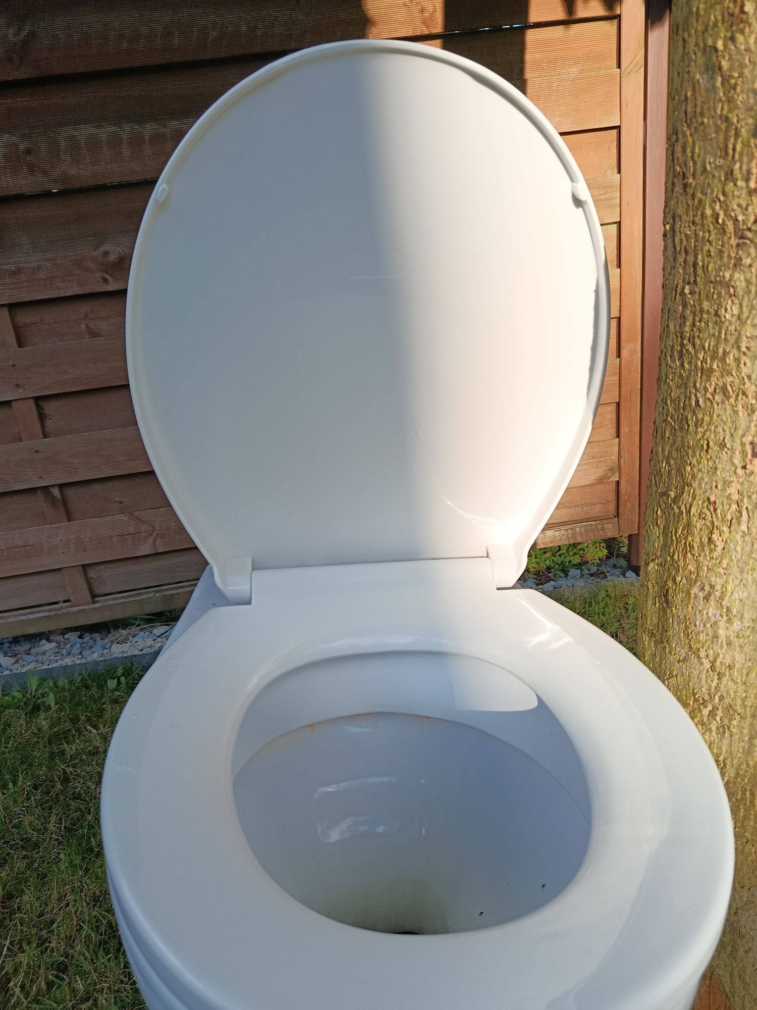Miska WC wisząca z deską
