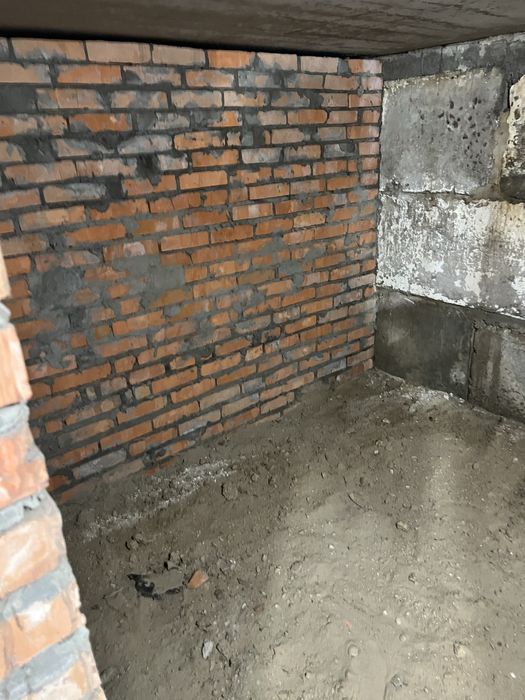 Гараж гбк «Стріла» район Еко маркет
