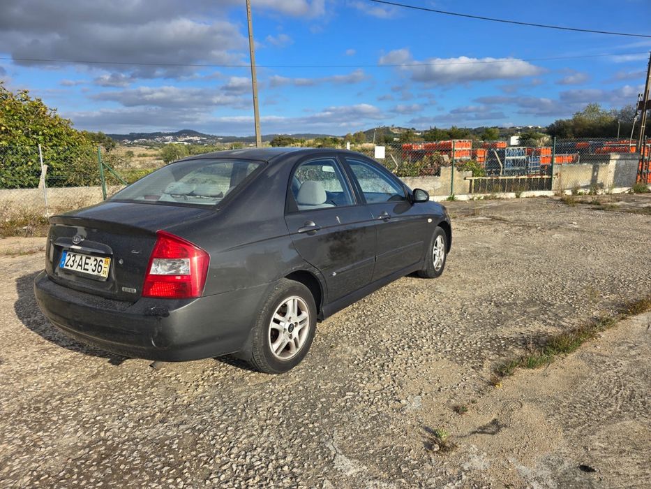 Kia cerato 1.5crdi