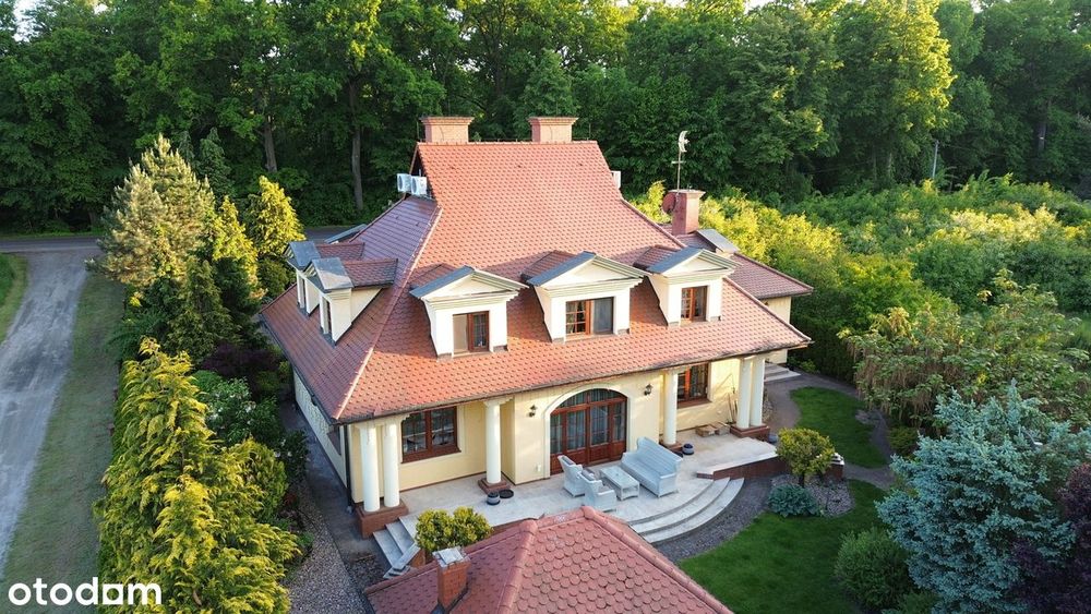 LUKSUSOWA WILLA na pięknej działce w wyjątkowym miejscu DOLINY BARYCZY