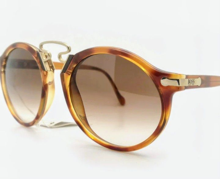 Vendo óculos Hugo boss vintage em boas condições