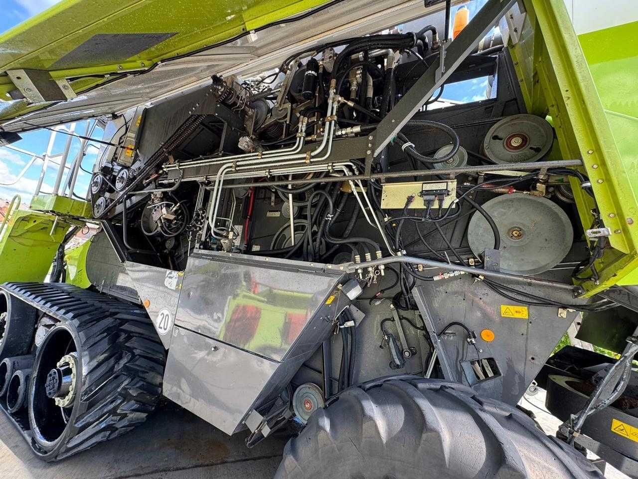 Комбайн Claas Lexion 560 ТТ  2009 рік  3200/1900 годин, повний привод