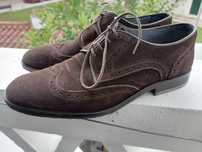 Sapatos de camurça castanhos, marca Decénio