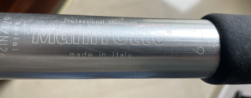 Monopod Manfrotto z głowicą