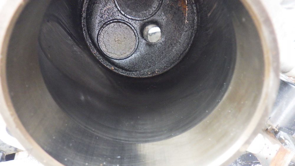 HONDA Silnk Spalinowy 2x Twin GCV GXV 520 530 Czesci Cylinder-Osprzet