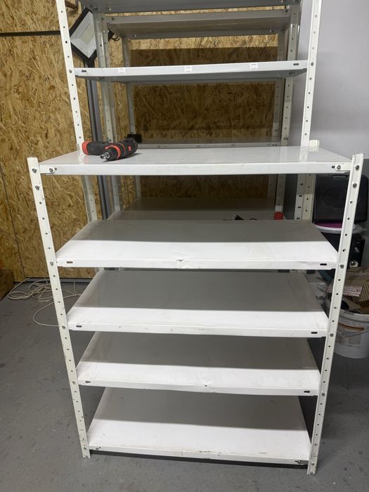 Металеві полички